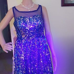 SHORT DARK BLUE AND SILVER PROM/PARTY DRESS